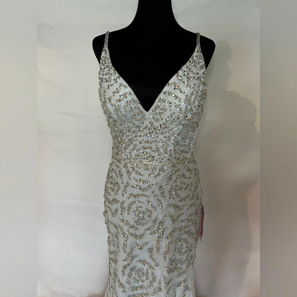 Gianni Binni | Light Blue beaded formal dress | Size 13 Juniors - Picture 4 of 6